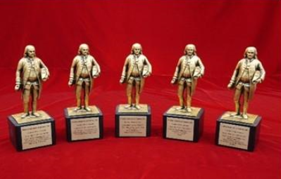 royal皇家88喜获“Premier Print Award”两项大奖